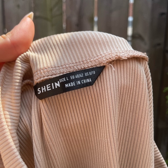 SHEIN Beige Tank Top - Picture 2 of 2